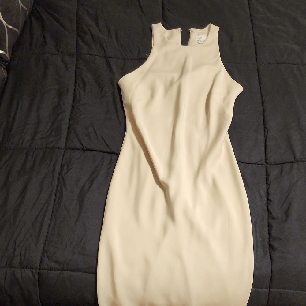Elegant Cream Sleeveless Dress
